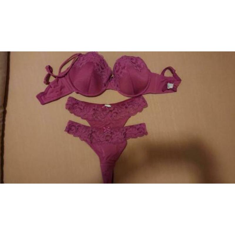 Mooie Lingeriesetjes en Luxe Slaapsets
