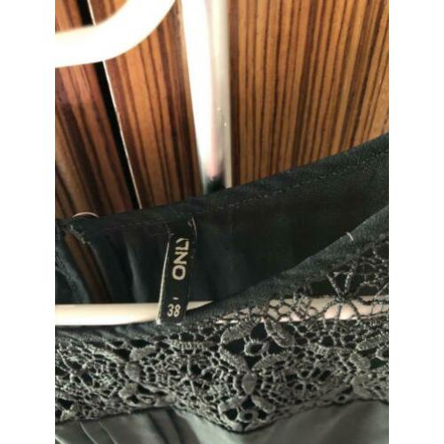 Only blouse maat 38