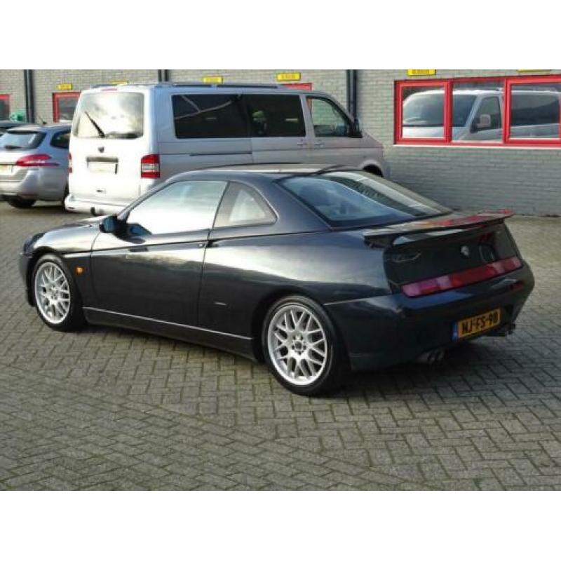 Alfa Romeo GTV 2.0-16V T.Spark NIEUWE APK LEER AIRCO 150PK