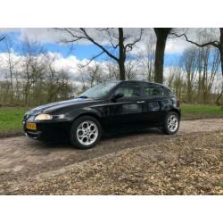 Alfa Romeo Alfa-147 1.6 T.spark 16V 88KW 5DR 2003 Zwart