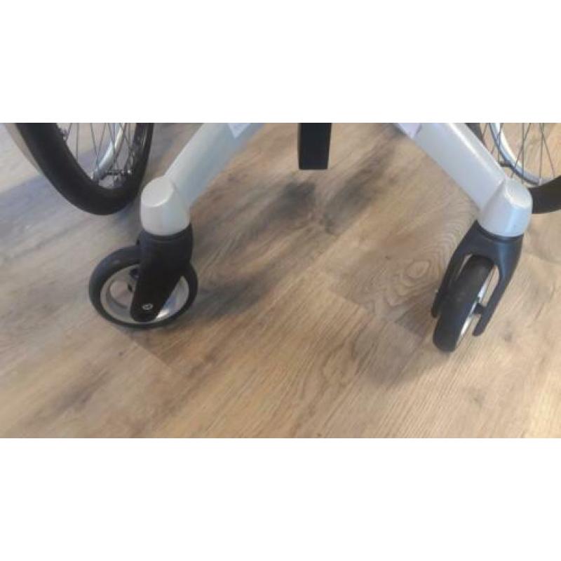 Trippelstoel in hoogte verstelbaar LeTriple Wheels