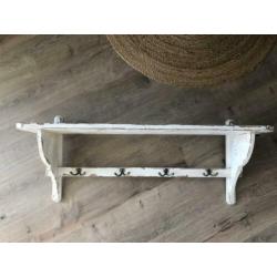 Leuke witte kapstok / wandplank