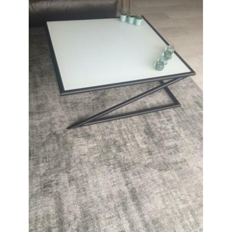 Melkglas salon tafel(Montel)