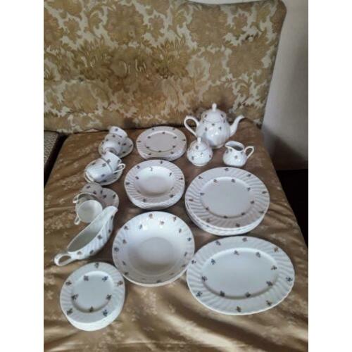 Tara fine Bone China servies.