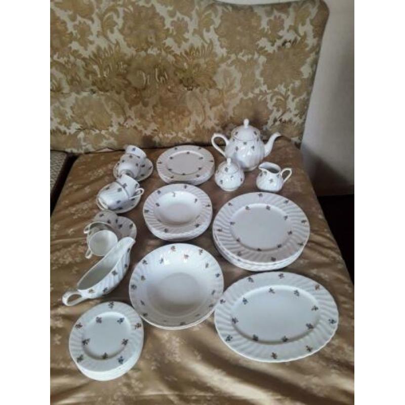 Tara fine Bone China servies.