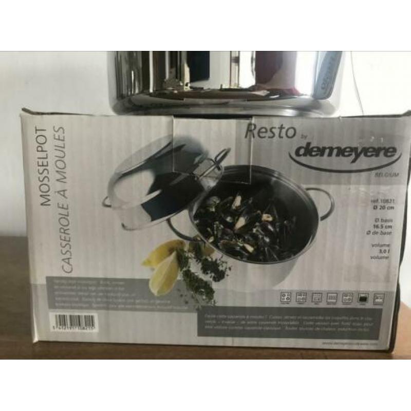 mosselpan van Demeyere RVS 20 cm/ 3,0 L