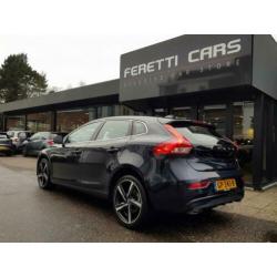 Volvo V40 2.0 D2 SUMMUM NAVI AIRCO XENON 6VERSN LMV PDC