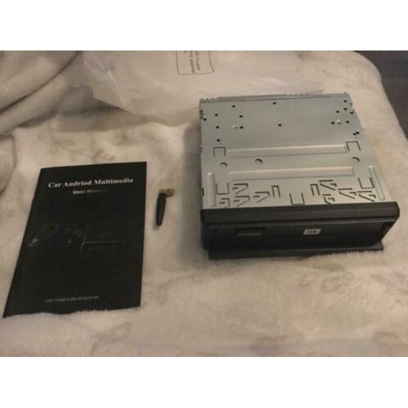 Multimedia dash-in player