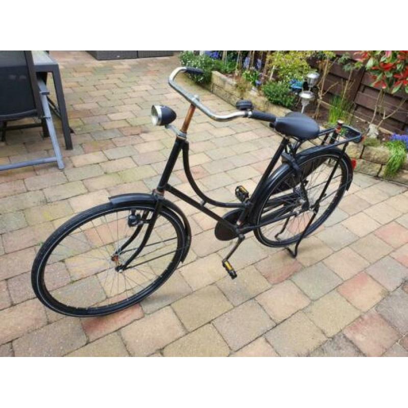 Omafiets te koop! Alles doet het goed!