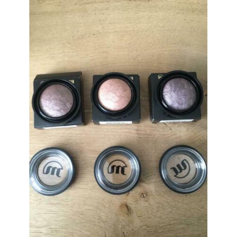 Make up studio