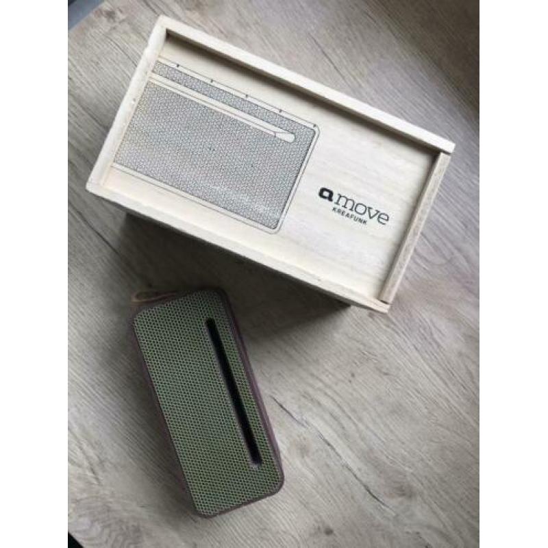 Kreafunk Amove Bluetooth speaker. Zgan.
