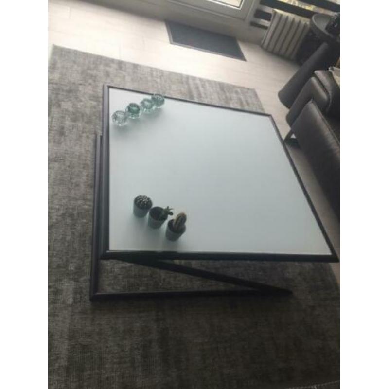 Melkglas salon tafel(Montel)