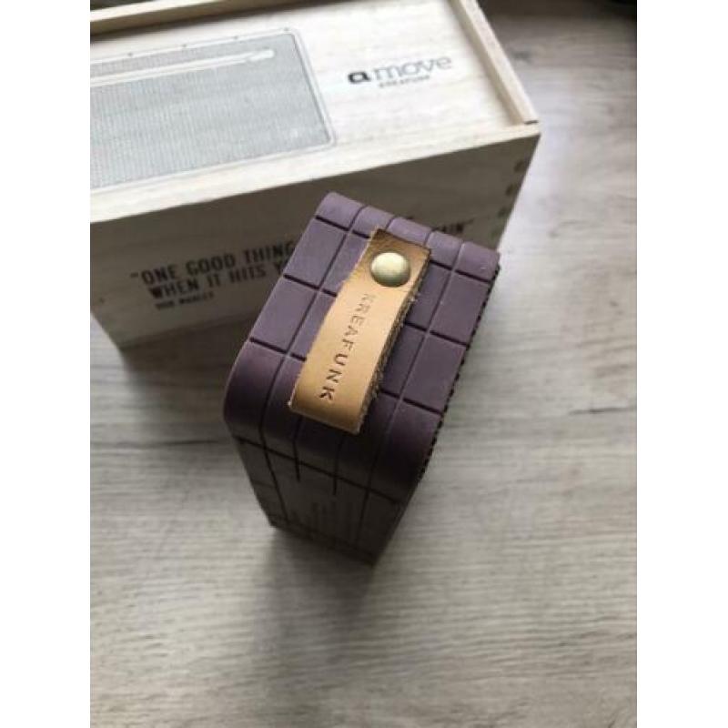Kreafunk Amove Bluetooth speaker. Zgan.