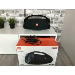 jbl boombox incl bon en doos
