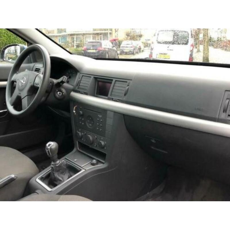 Opel Vectra 1.8-16V Comfort 2003! Trekhaak! Airco! NAP! Goed