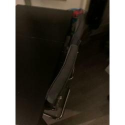 Uitschuifbare Ikea zwarte eettafel