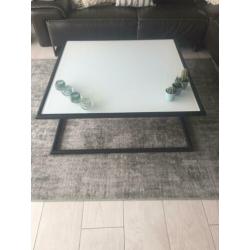 Melkglas salon tafel(Montel)