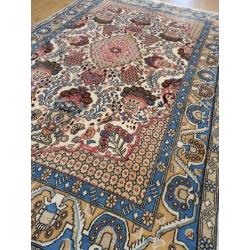 Vintage handgeknoopt perzisch tapijt Ghom met zijde 208x133