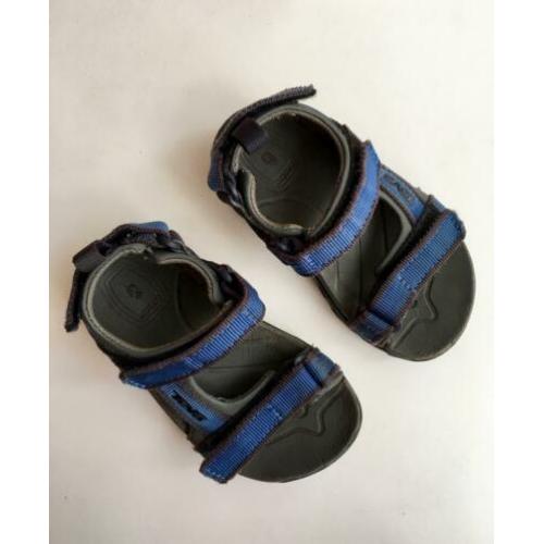 Teva kindersandalen blauw, prima conditie- Maat: 25