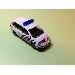Politie 1:87 VW Sharan Limburg zuid van AWM