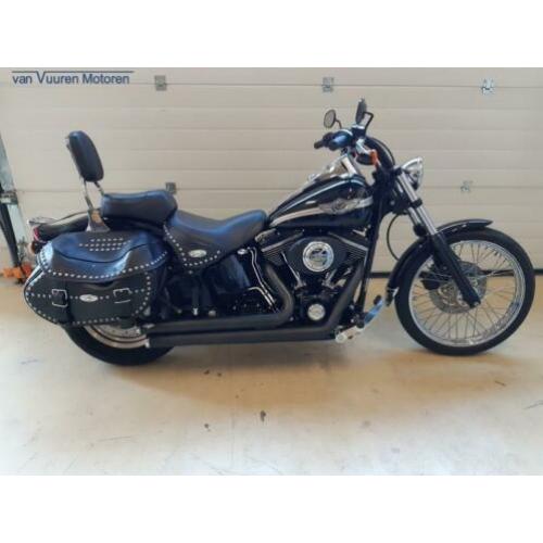HARLEY DAVIDSON FXST SOFTAIL STANDARD '03 36.000km Bovag gar