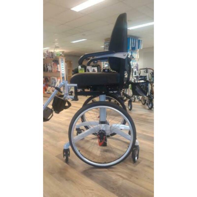 Trippelstoel in hoogte verstelbaar LeTriple Wheels