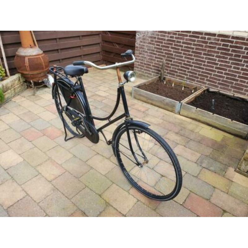 Omafiets te koop! Alles doet het goed!