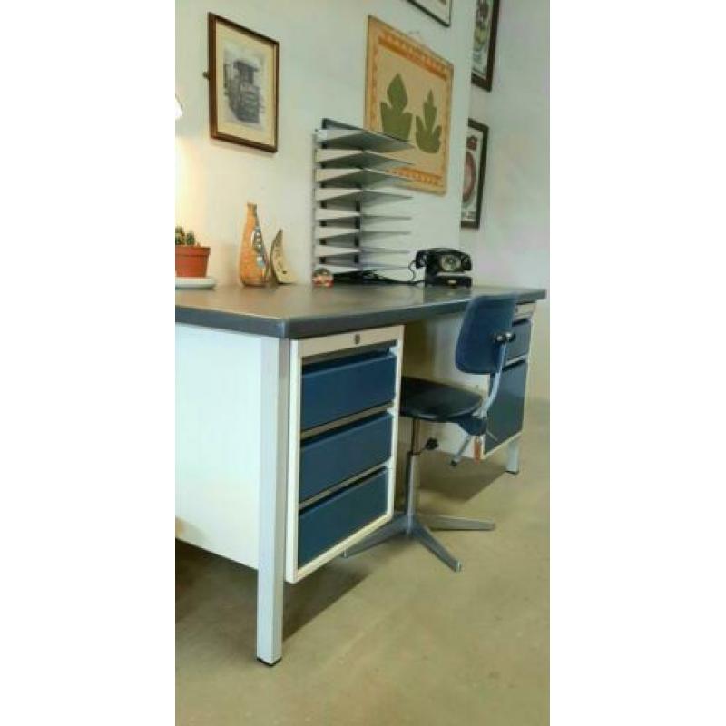 Vintage industriel bureau