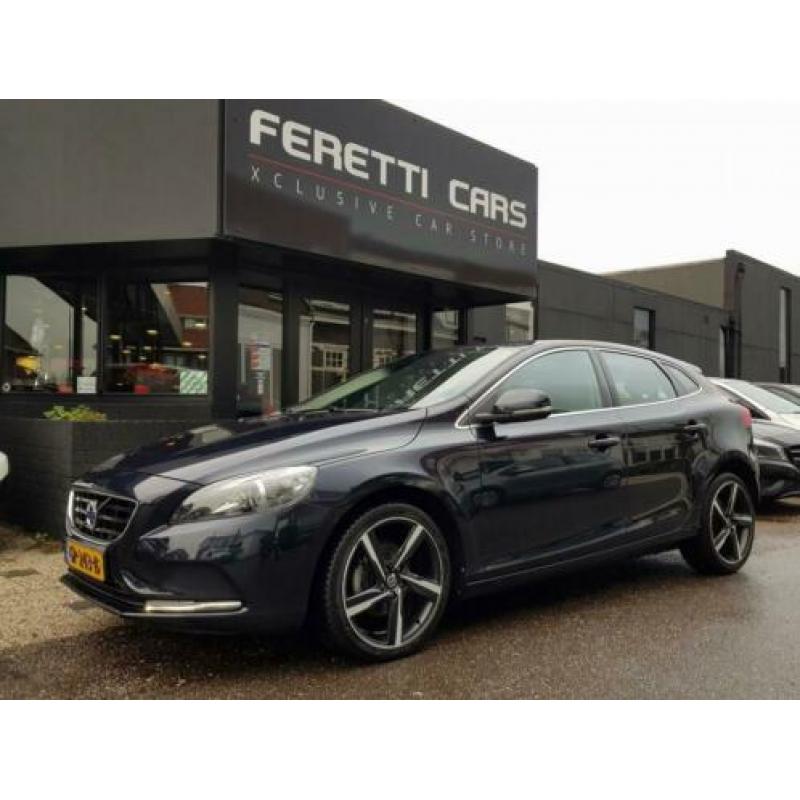 Volvo V40 2.0 D2 SUMMUM NAVI AIRCO XENON 6VERSN LMV PDC