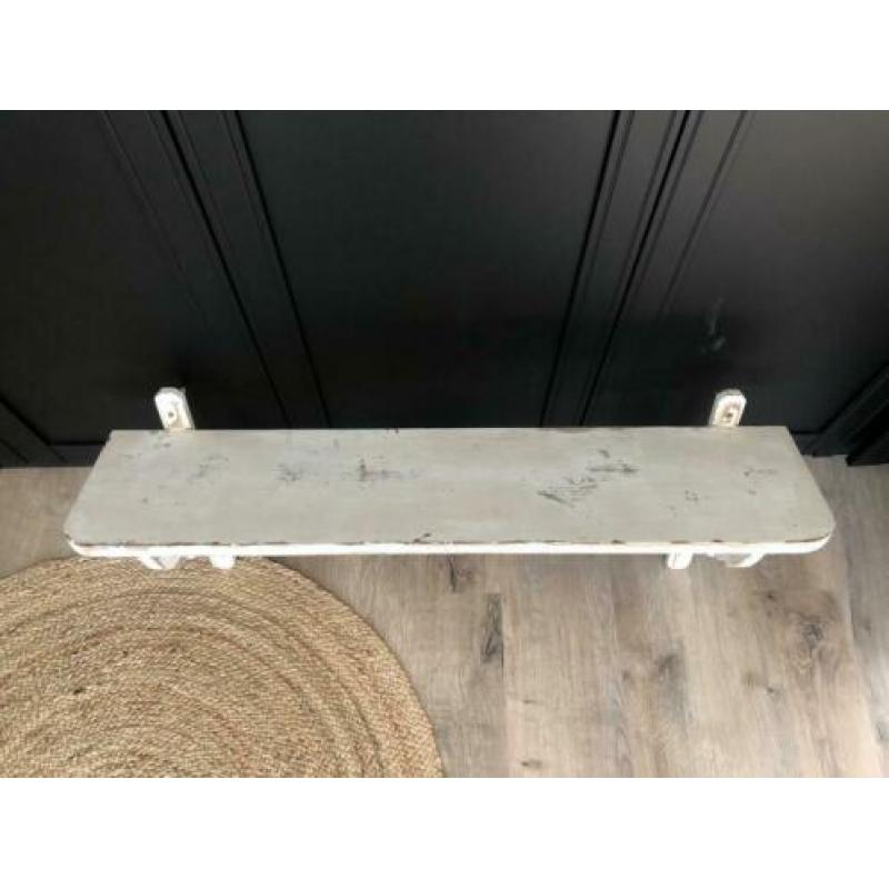 Leuke witte kapstok / wandplank