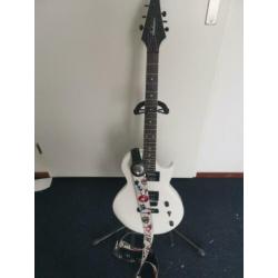 Jackson JS22 SC Monarkh Snow White evt met versterker