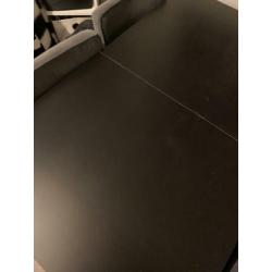 Uitschuifbare Ikea zwarte eettafel