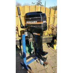 Rubberboot met 25 pk Mercury
