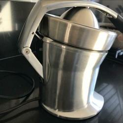 Solis Citrus Press Pro RVS €50,-