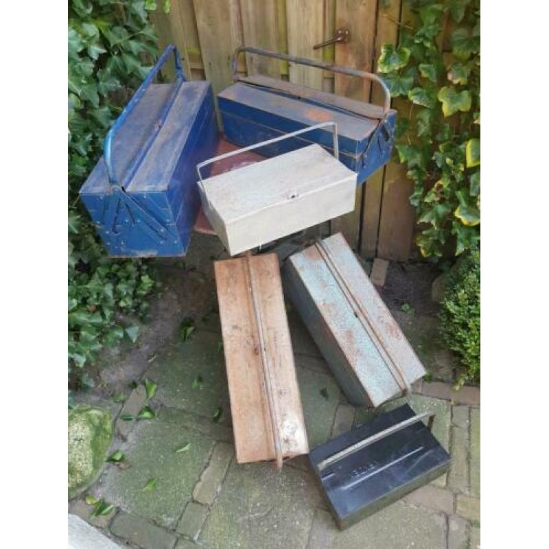 6xgereedschap kisten industrieel brocante