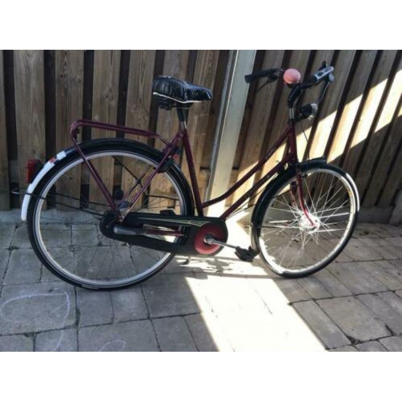 Opknapper! Dames fiets van gazelle, model free
