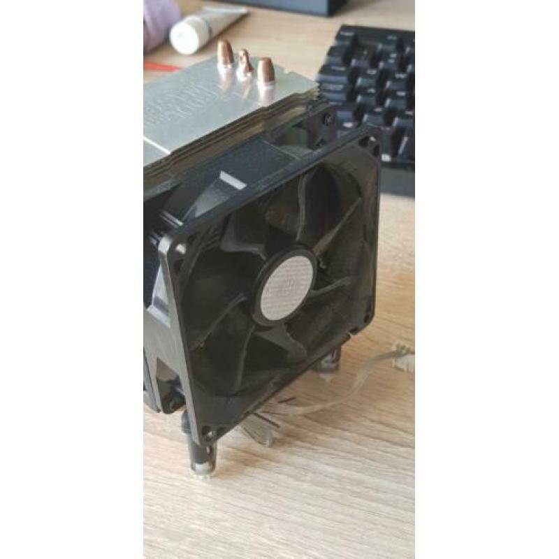 Intel Q6600 socket 775 met cooler master