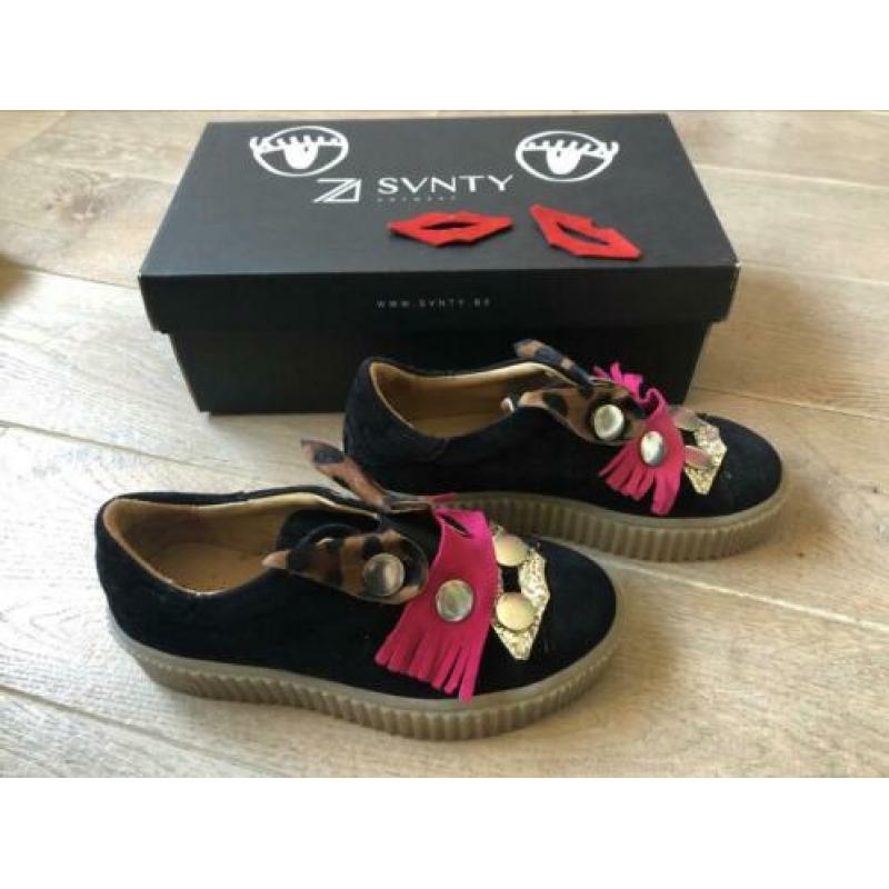 Nieuwe, aparte sneakers van SVNTY, mt 32