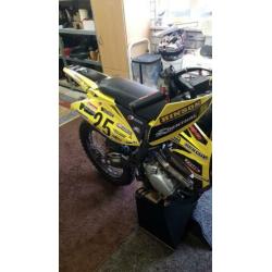 X-Moto's Dirtbike 250cc ~ Koop of sloop