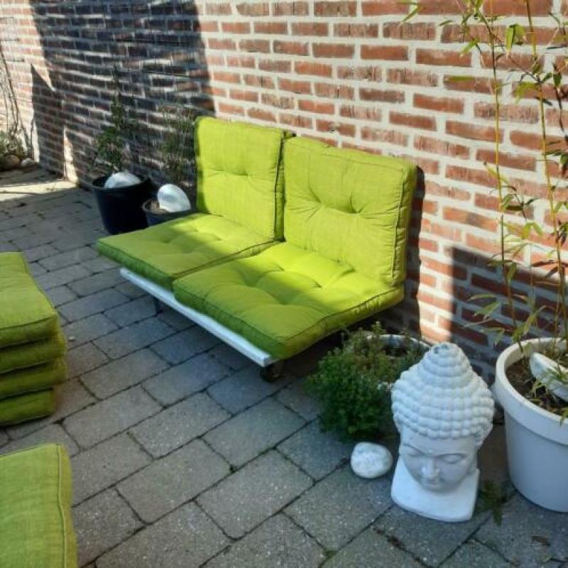 Loungekussens, amper gebruikt.