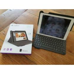 iPad Air 2 64GB wit met Logitech folio keyboard