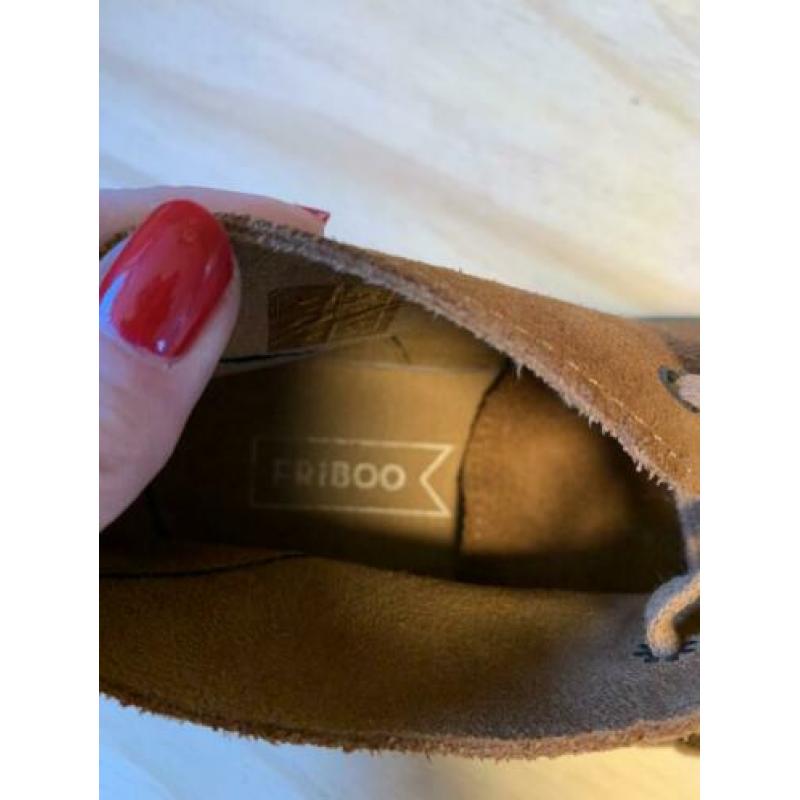 Friboo zgan suède schoenen , look a like Clarks maat 34