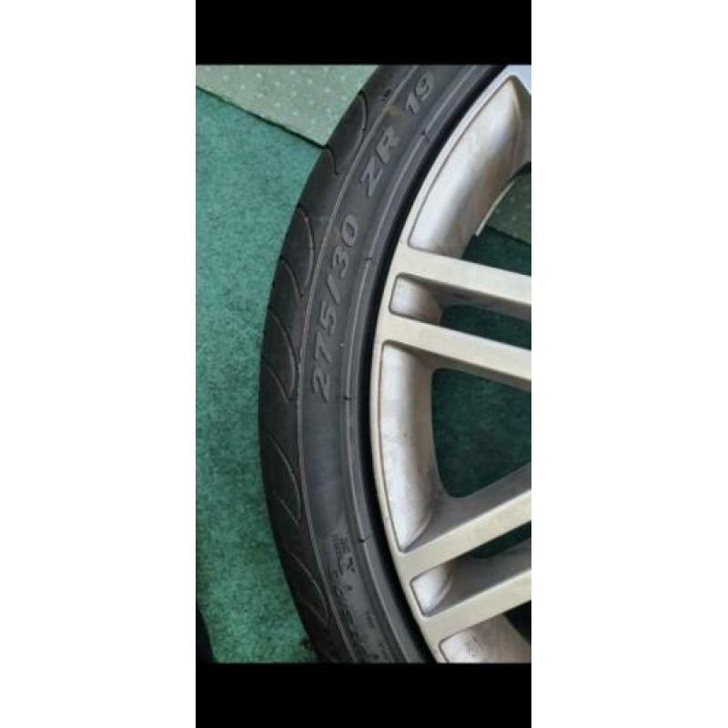 Banden plus velgen 19inch PIRELLI P-zero BMW