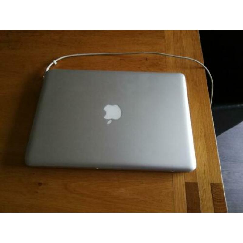 MacBook Pro (13-inch) 2,5 GHz i5 4GB