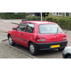 Daihatsu Charade 1.3 I 16V 1999 Rood