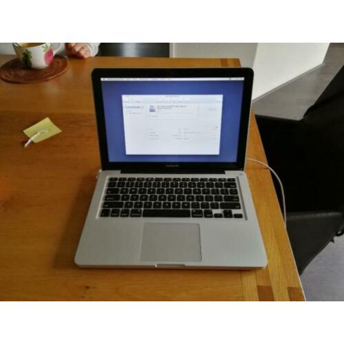 MacBook Pro (13-inch) 2,5 GHz i5 4GB