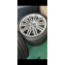 Banden plus velgen 19inch PIRELLI P-zero BMW