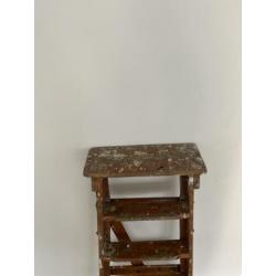 Te Koop oude schilders trap 7 treden