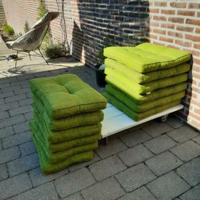 Loungekussens, amper gebruikt.