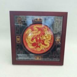 Schilderij Chinese gouden draken in baklijst